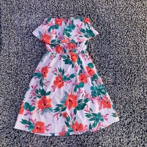 6/$25!! Charlotte Russe floral dress